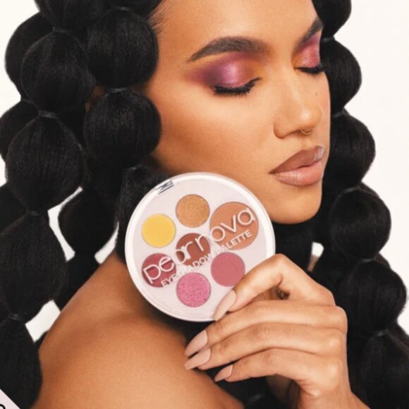 Pear Nova Eyeshadow Palette - Picture 2 of 3